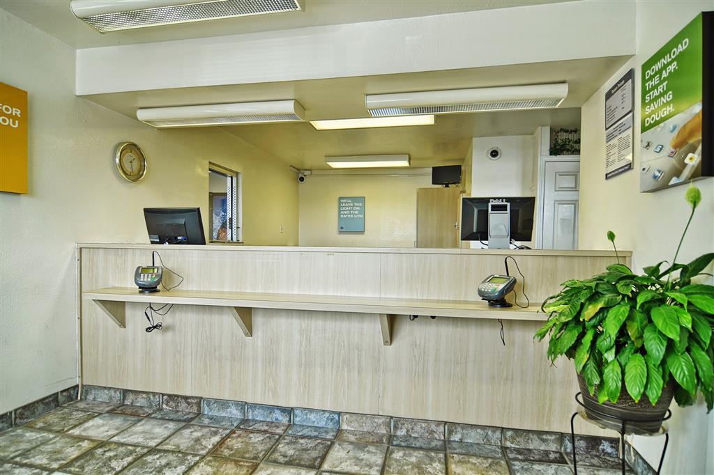 Skyline Inn Conway Interior photo